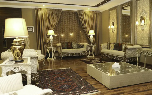 Shelton's Rezidor Swat