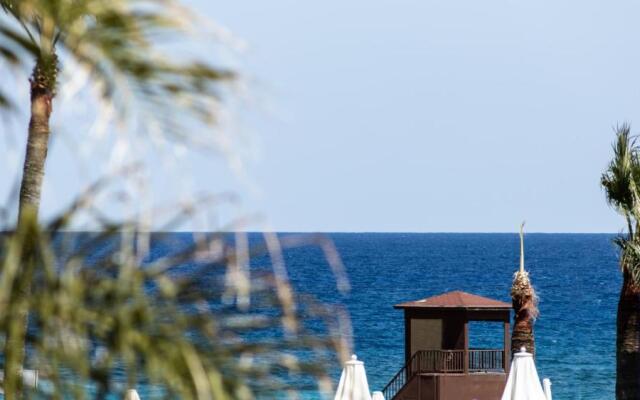 No.7 Athena Beach Villa, Pernera