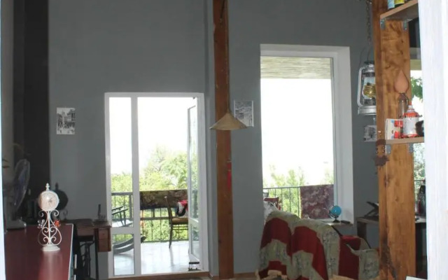 L House