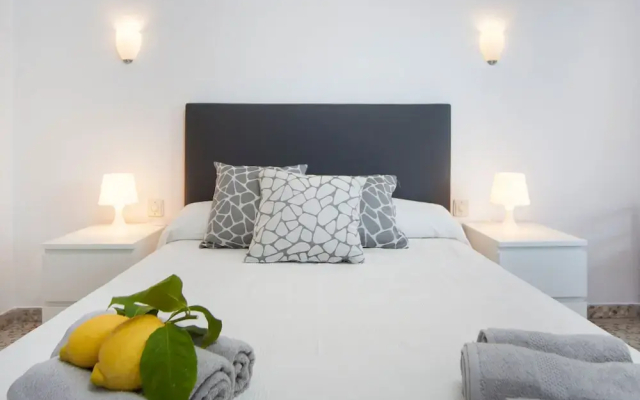 Curling in Alc dia With 3 Bedrooms and 1 Bathrooms - Apartment in Alcudia - Photo 5