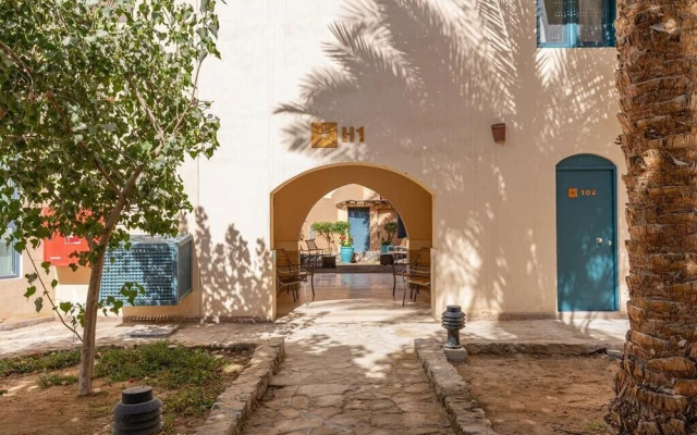 Boulevard Apartment Hotel