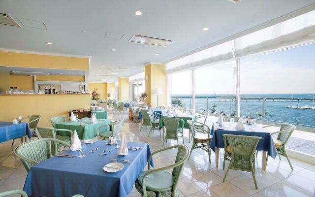 Hotel Laguna Hill