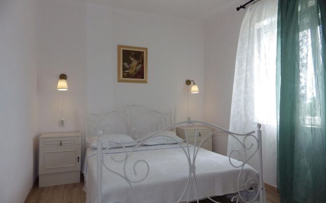 Nice Home in Celina With 3 Bedrooms, Internet and Outdoor Swimming Pool