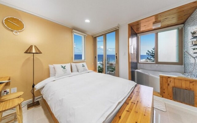 Gangneung The Blue Pension