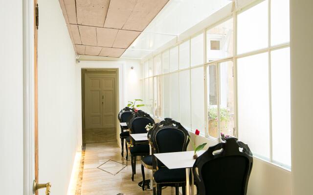 Nerva Accomodation Cavour