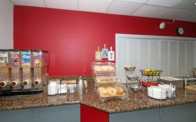 Econo Lodge Pilot Mountain