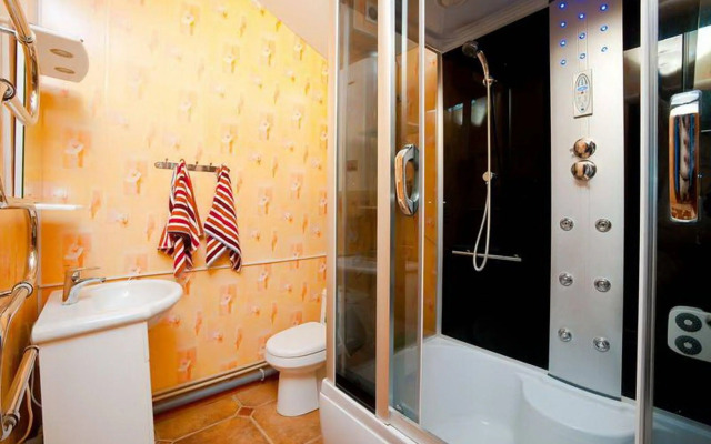 Hotel Kavkaz