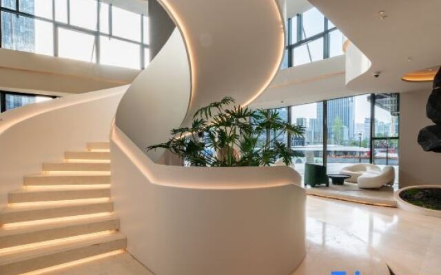 Shanghai Bund Riverside Treasury Hotel