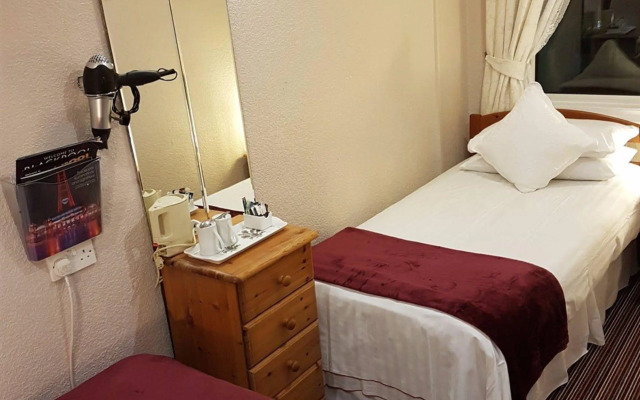 Rock Dene Hotel