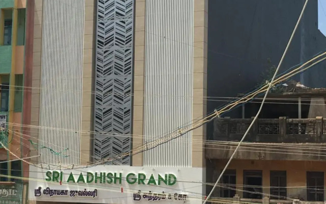 Sri Aadhish Grand Hotel