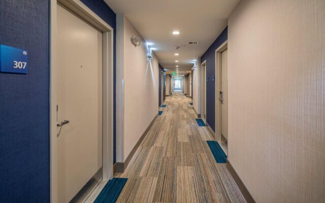 Holiday Inn Express Sunnyvale - Silicon Valley by IHG