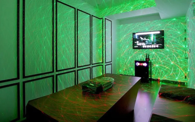 Rich Diamond Hotel