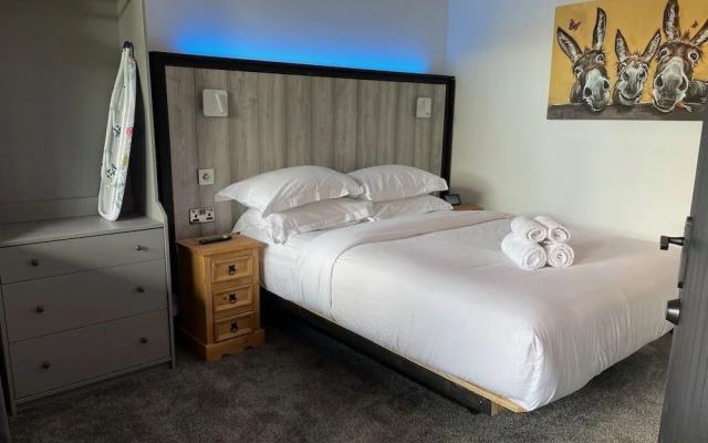 The Waterfront Lodges