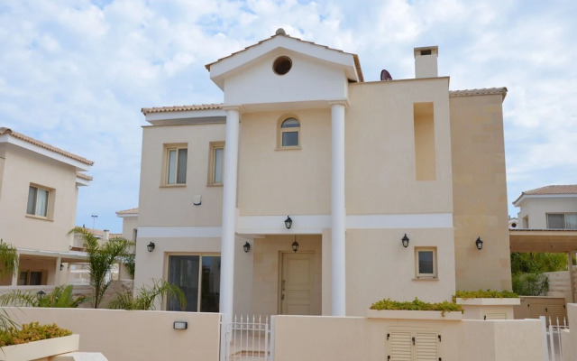 Anthorina Villa 17