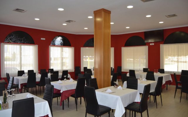Hotel Restaurante La Sombra Del Olivo