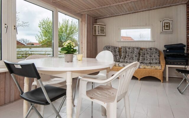 6 Person Holiday Home in Ringkobing-by Traum