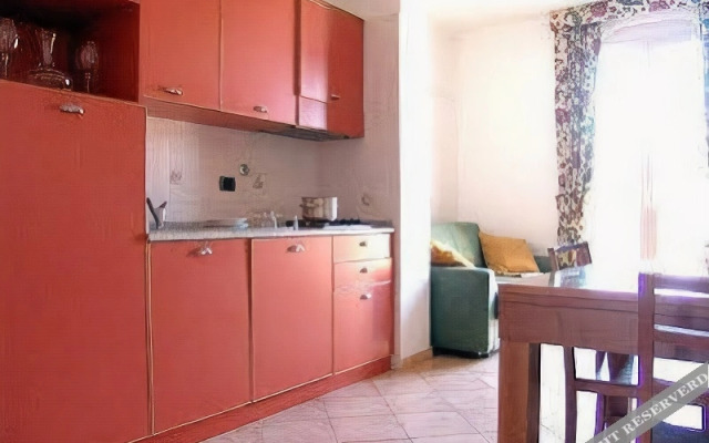 Crosti Apartments Hotel