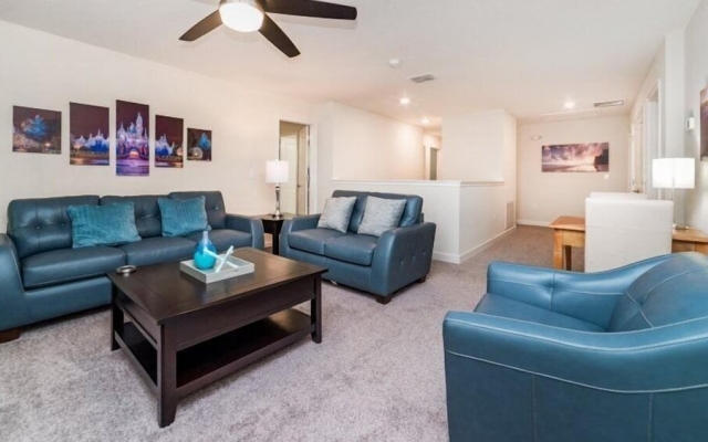 9BR Pool Home in ChampionsGate MVD