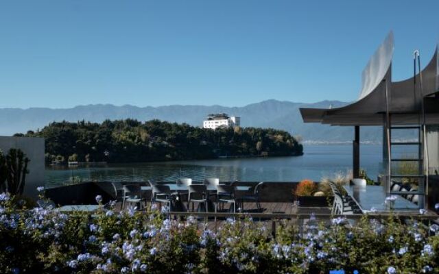 Yakamoz Haijie Hotel