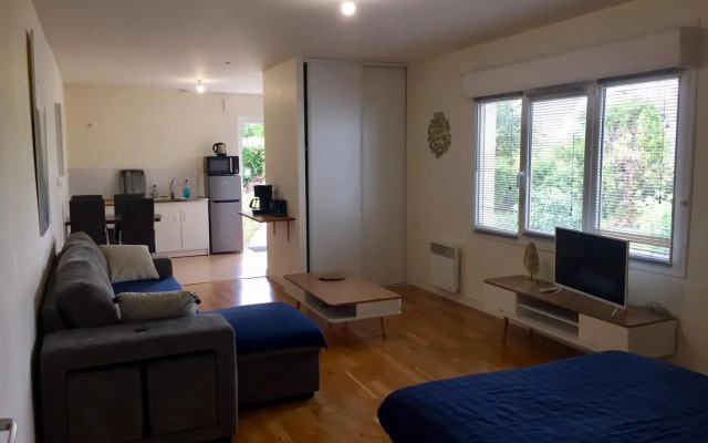 T1 Bis Proche du centre avec terrasse