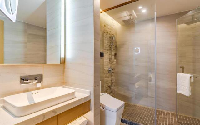Lavande Hotel Lujiang Zhouyu Avenue