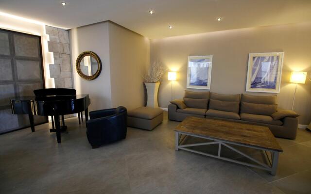 Munamar Beach Residence