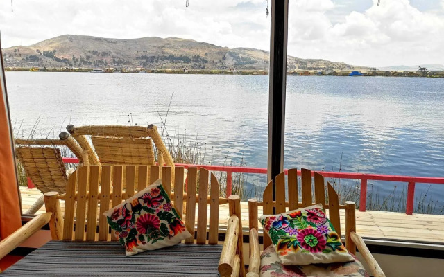Uros Titicaca Marca Lodge