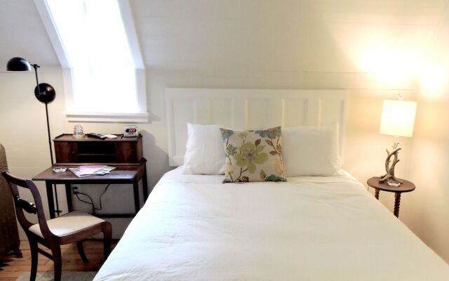 InnBuffalo off Elmwood