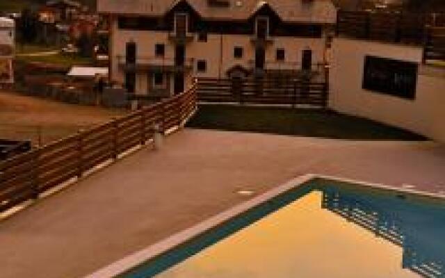 Borgo Alpino Chalet 4