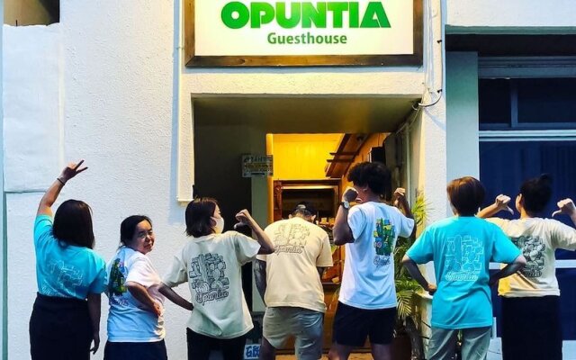 Guesthouse Opuntia - Hostel