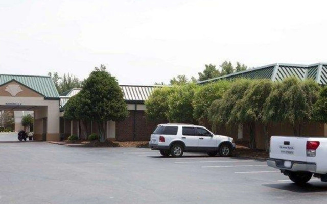 Quality Inn Morganton Southeast