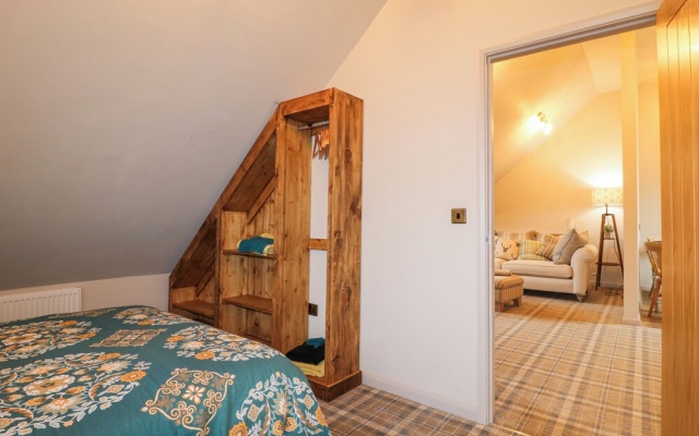 The Oak Room - Windmill Country Retreats