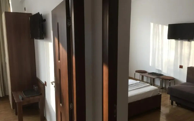Hostel Paradox