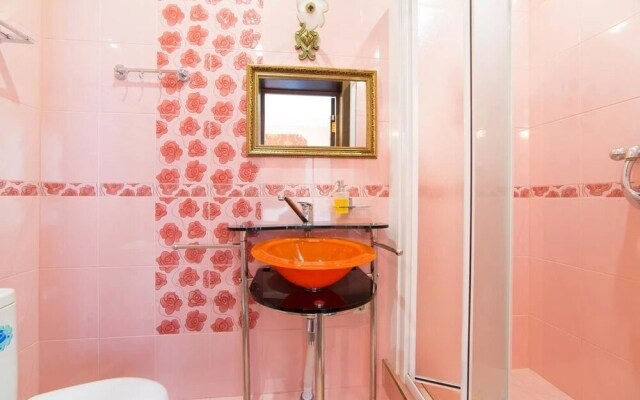 Adler Gold Guest House