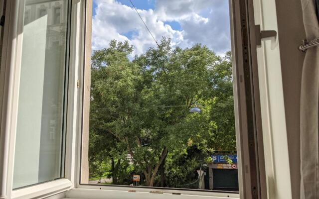 Quiet and Green Studio 10min from Heart of Vienna