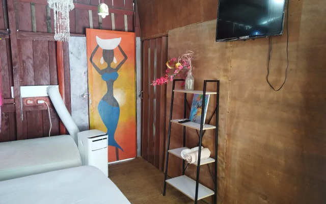 Hostal y Restaurante Tiki Island