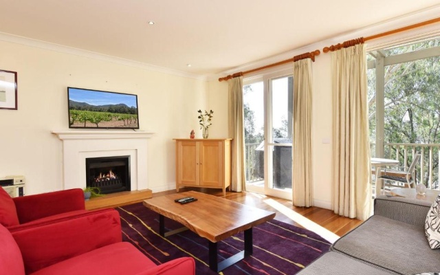 Villa 3br Chambourcin Resort Condo located within Cypress Lakes Resort (nothing is more central) – Guest Rooms – Pokolbin