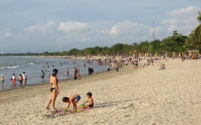 Agus Beach Inn