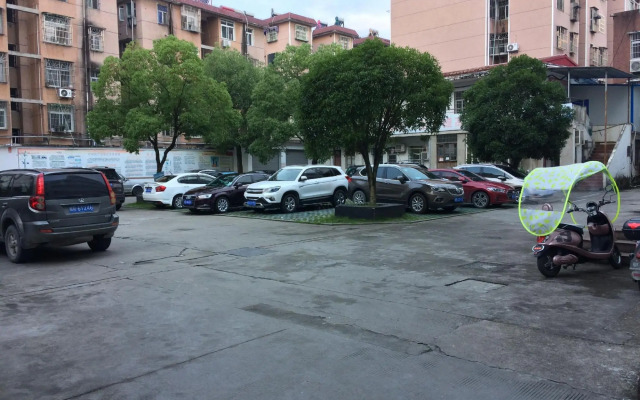 Dongzhi Lijiang Hotel