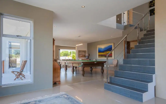 Greenways Drive Apartment