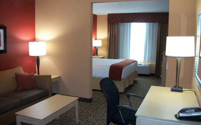 Holiday Inn Express Cortland, an IHG Hotel