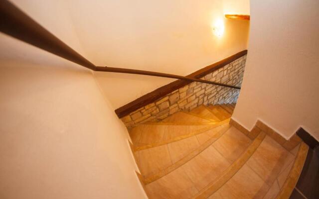 Stone Maisonettes