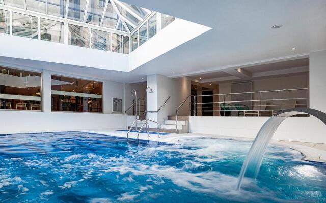 Hotel Oceania Paris Porte de Versailles