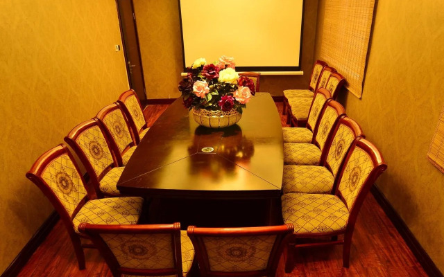 Phoenix Lake Impression Emei Hotel