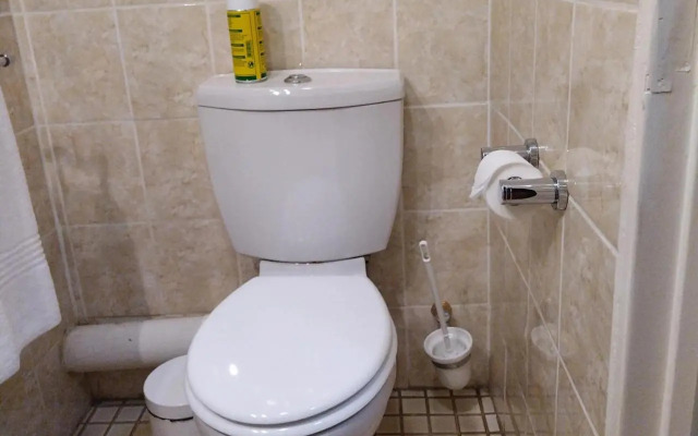 Queen's Place Guest House