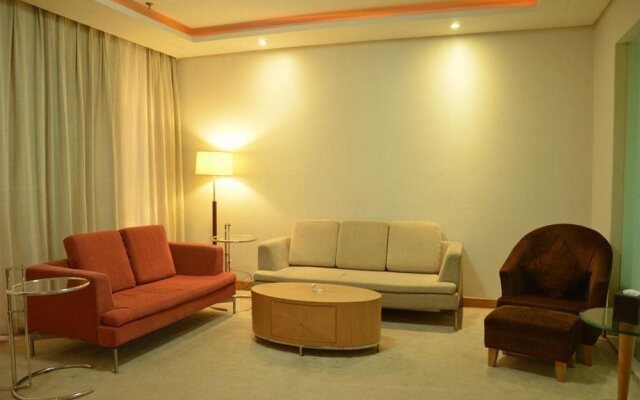 Louis Business Hotel