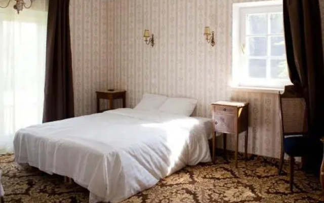 Ööbikuoru Villa