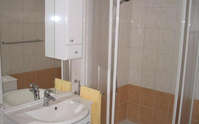 Apartments Jelić