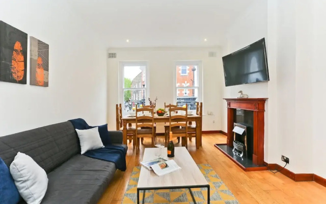 Platinum Apartments in Farringdon 9980
