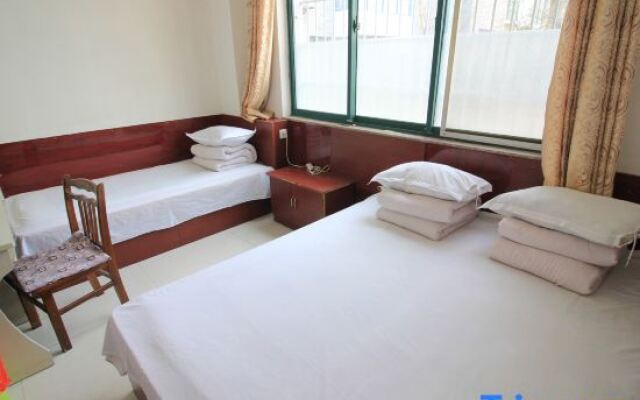 Qixia Hong'an Hostel